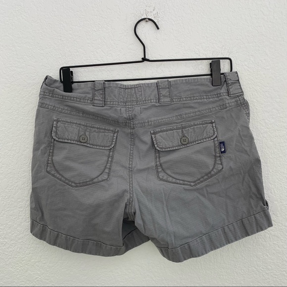 THE NORTH FACE Women's 8 Gray Cargo Short - Picture 2 of 8